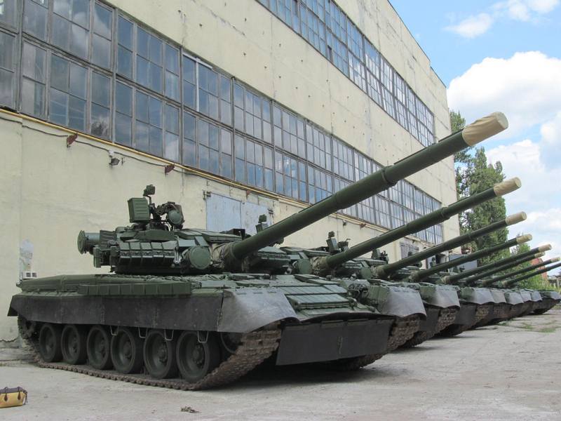 8 танков Т-80БВ для украинских ВДВ фото июль 2015 г  В августе передано еще 5 таких восстановленых машин