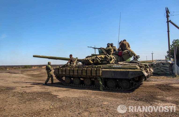 Батальон Оплот захватил и использует украинский танк