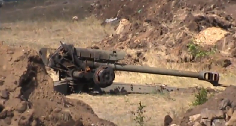 Destroyed Ukrainian gun near Izvarino