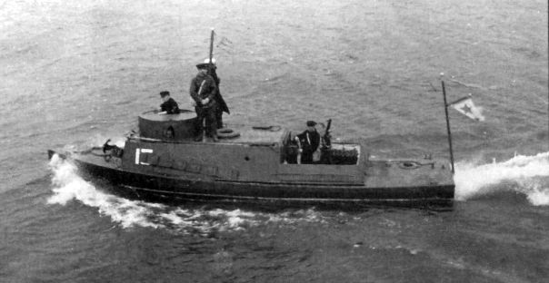 Съветския бронирана лодка тип Д Совjетски оклопни брод светло фотогрфи