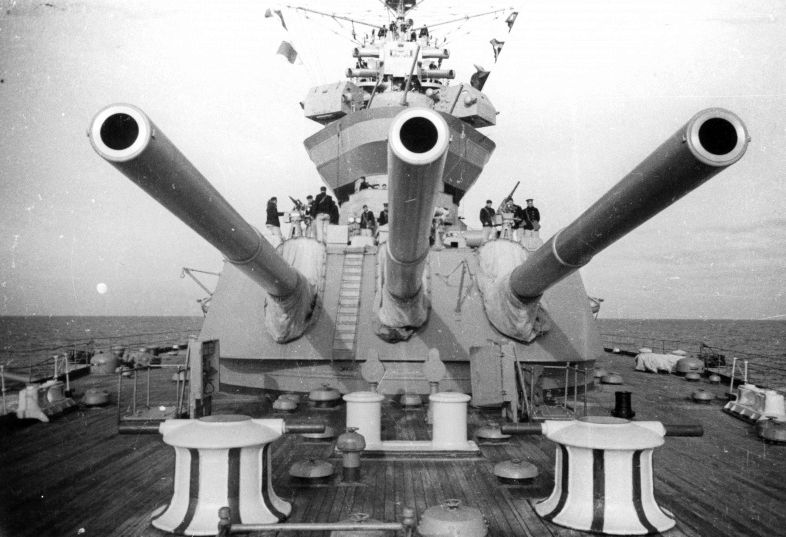 Sovjetiske slagskib Sevastopolj  ВОВ русские руские линкоры