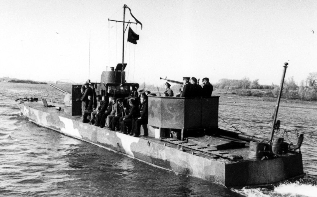 gunboat 1125 project Riverine tank of USSR Russian photo WWII specifications, information, facts