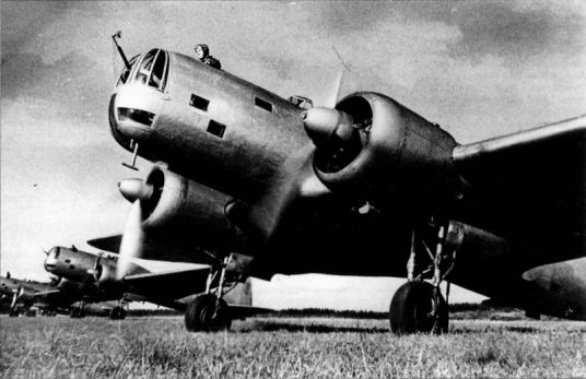 Iliuszyn DB3A sredni bombowiec dalekiego zasiegu produkcji ZSRR, II wojny swiatowej
