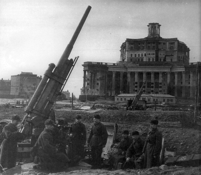 WW2 photo Russian 3-K flak in Moscow
