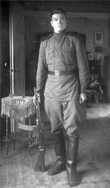 WWII Russian soldier with Sturmgewehr Stg.44