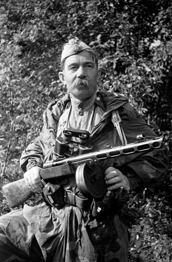 foto photo WWII warfire Soviet recon soldier