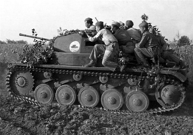 Использование захваченой бронетехники югославами Pz II