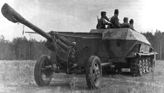После войны трофейная матчасть использовалась при боевой подготовке в советских вооруженных силах Sonderkraftfahrzeug 251