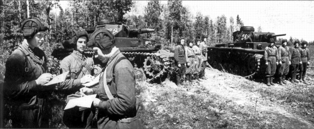 captured PzIV and PzIII medium tanks pressed to service by Soviet troops