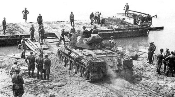 Она воевала на Восточном фронте T 34 Polonia tank