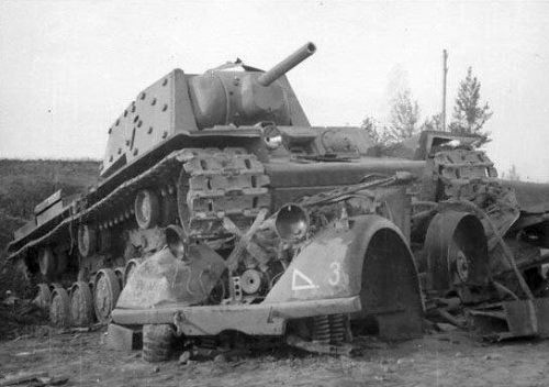 ход боевых действий photo WWII USSR uparmoured heavy assault tank KV-1  KV1E