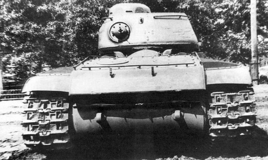 photo ww2 Soviet tank KV-85 Klim Voroshilov AFV