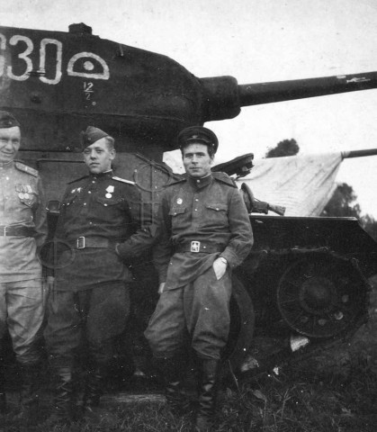 Опознавательные знаки советских танков 8-го Гвардейского танкового корпуса