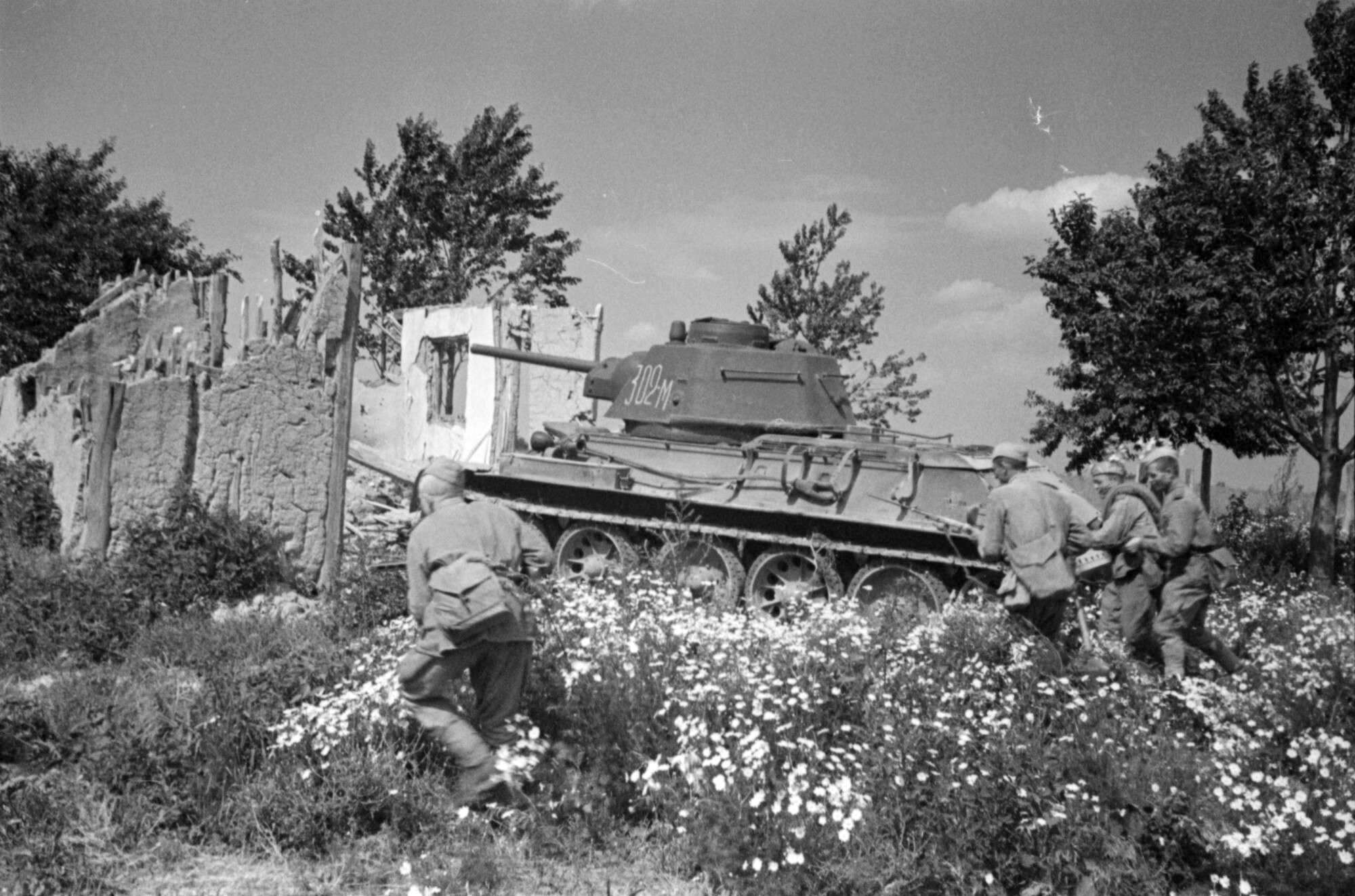 27-й отдельной гвардейской танковой бригады 1944
