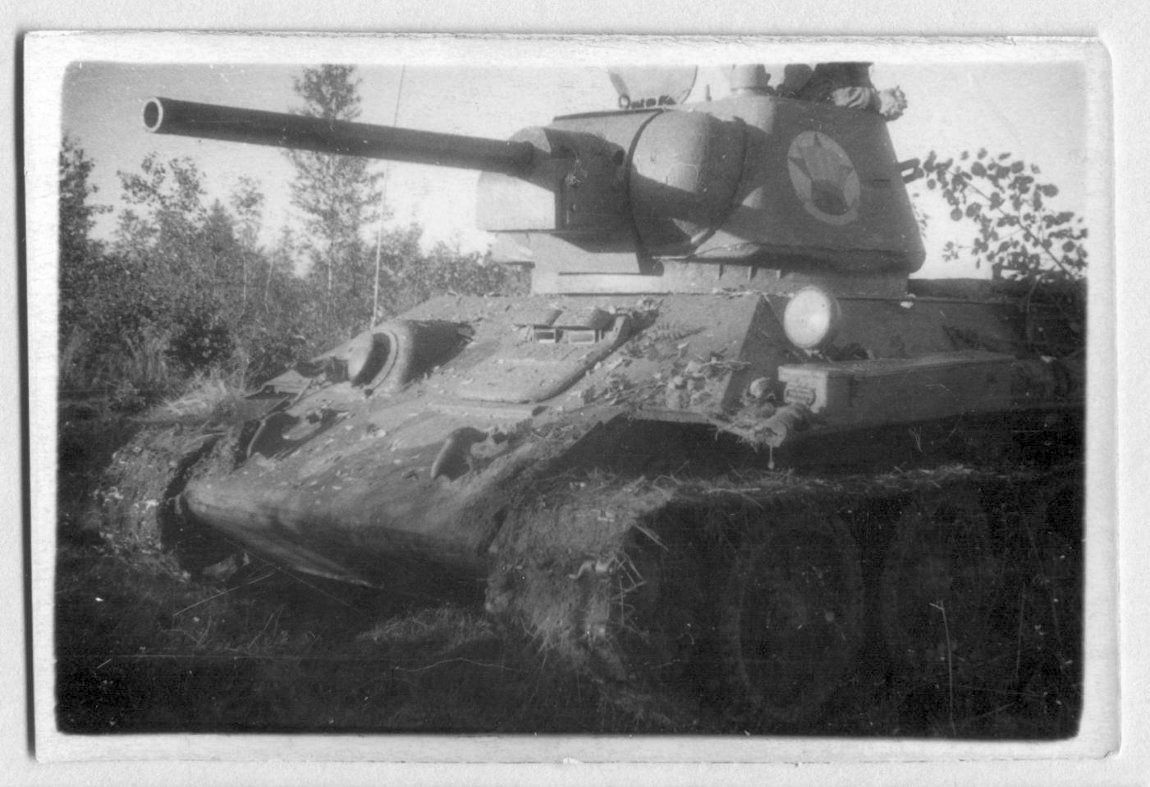 7 гв. танковая бригада. Танк Т-34 на исходных позициях
