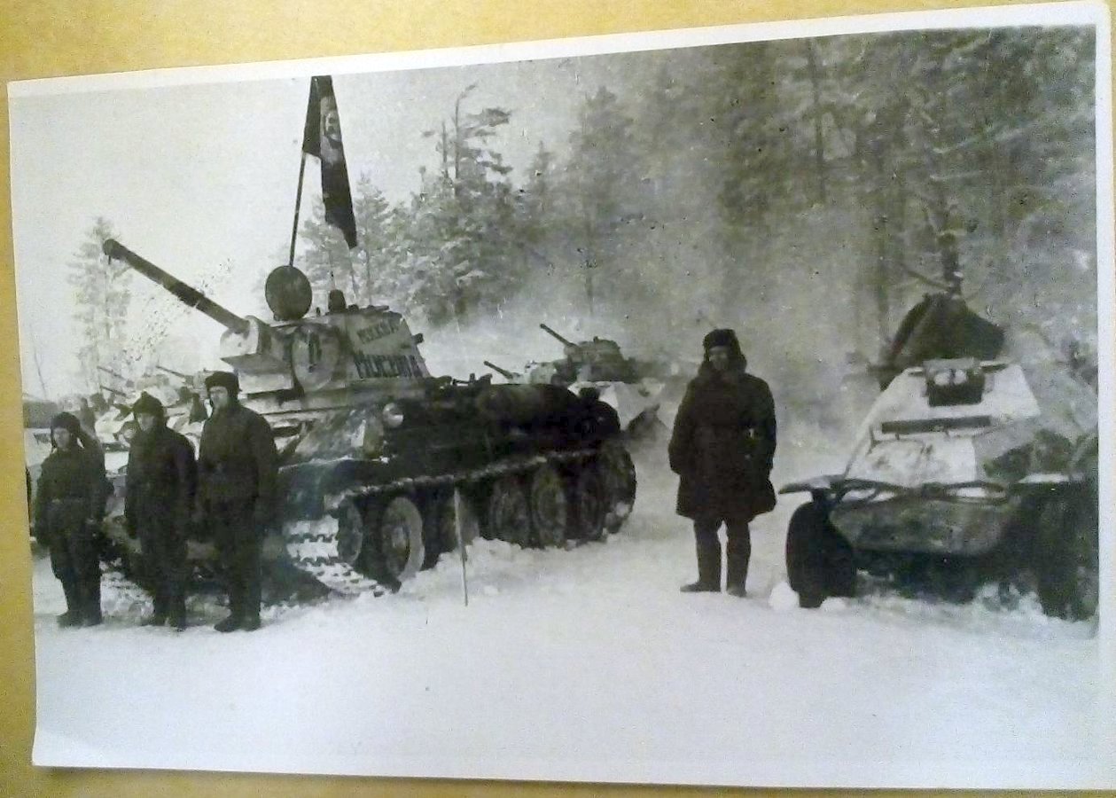 Колонна танков «Москва» 31-й Танковой бригады. Командир В.Ф. Орлов