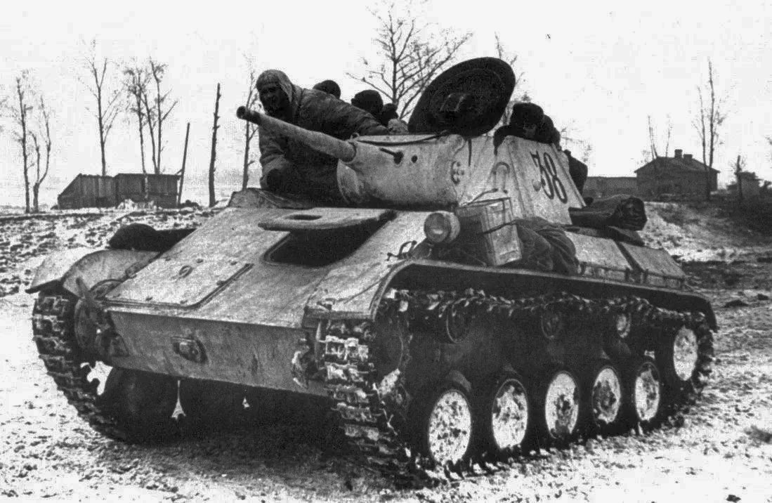image WWII USSR Russian tank T.70