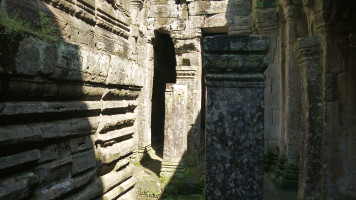 фото Храм Байон построен на стыке 12 и 13 столетий