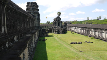 фото Angkor-Wat older buildings