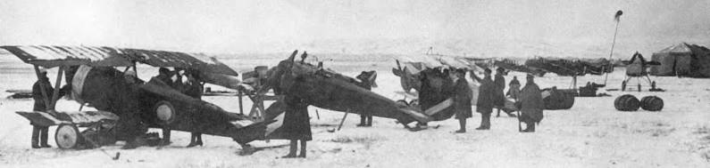 There were even some sqds, completely equipped with a captured planes
