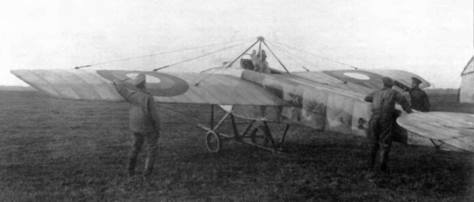 Nieuport IV foi um aviao de combate biplano frances utilizado na Primeira Guerra Mundial